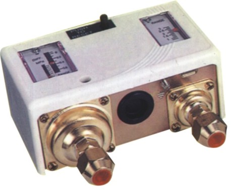 التحكم في الفولتية   